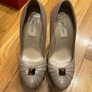 Valentino shoes tan